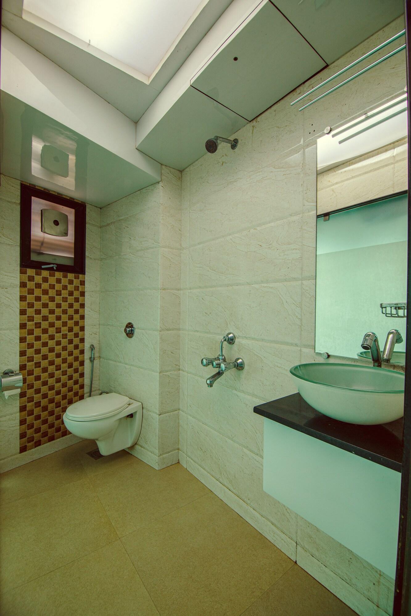 La Hotel Metro Near Bkc Mumbai Exterior photo