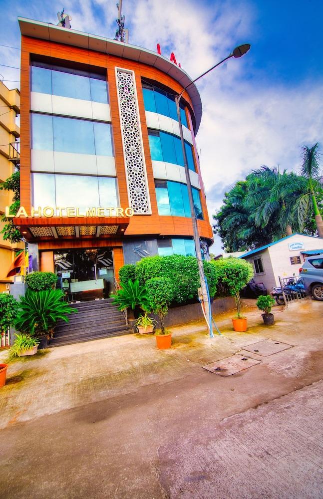 La Hotel Metro Near Bkc Mumbai Exterior photo