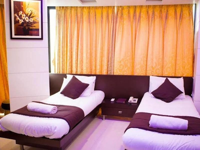 La Hotel Metro Near Bkc Mumbai Exterior photo